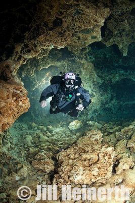 Etienne Mackensen Abyssmarine 08