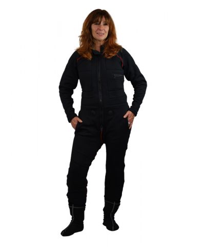 ScubaForce X-Pure Unterzieher Frontansicht getragen von Model mit ergonomischer Passform