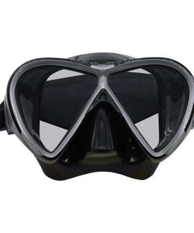 ScubaForce Dynamic Two Tauchmaske schwarz Frontansicht mit extra großem Sichtfeld von ScubaForce