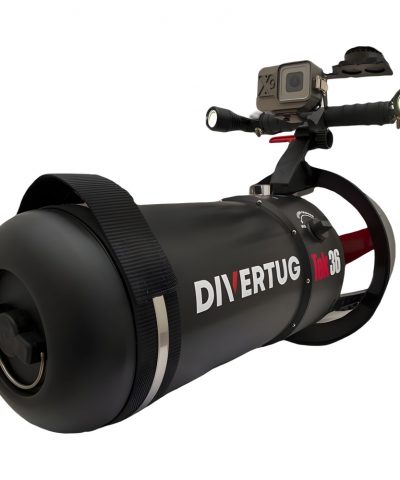 DiverTug TEK36 Unterwasserscooter Frontperspektive mit montiertem Zubehör von DiverTug