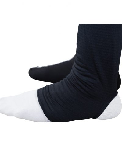 ScubaForce X-Liner Fußbereich Detail mit elastischem Abschluss und Schlaufe