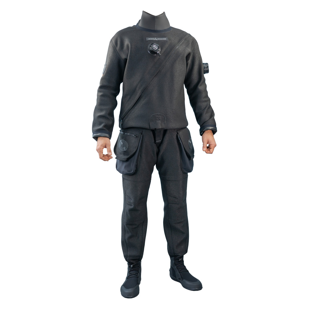 DiveSystem Solo N Dyneema Trockentauchanzug 5 DiveSystem Solo N Dyneema Trockentauchanzug Frontansicht gerade von DiveSystem