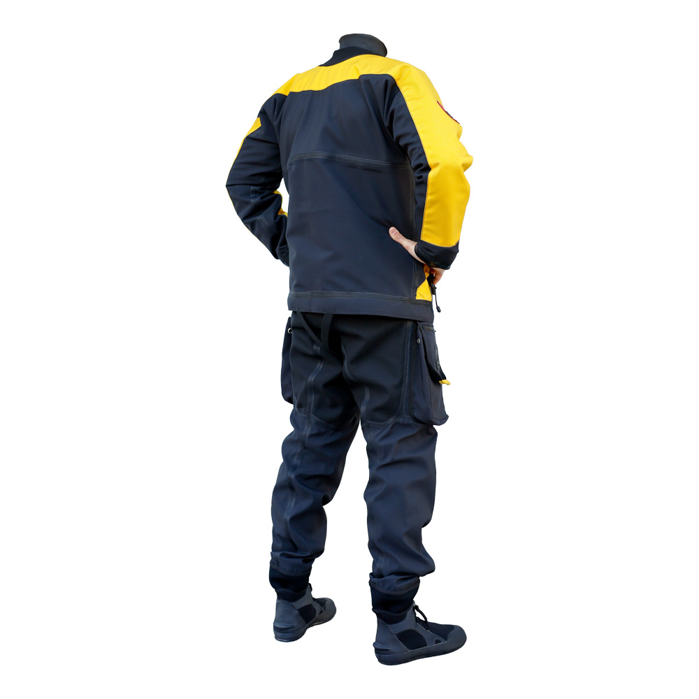 DiveSystem Solo Cave Trockentauchanzug 2 DiveSystem Solo Cave Trockentauchanzug Rückansicht seitlich mit Verstärkungen von DiveSystem