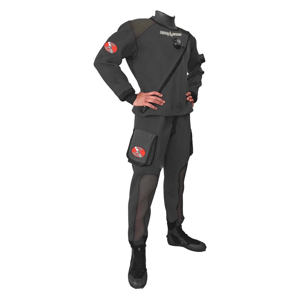 DiveSystem Solo N Trockentauchanzug 1 DiveSystem Solo N Trockentauchanzug Frontansicht Detail von DiveSystem